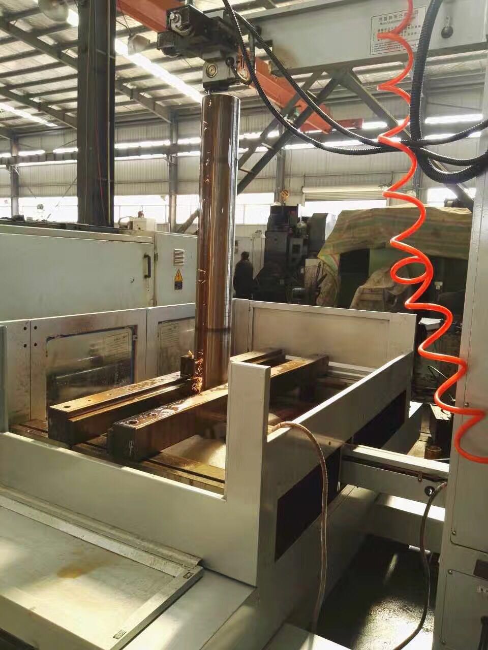 智翔模具与荆州大铁数控 精密五金杂件线切割加工的可靠伙伴